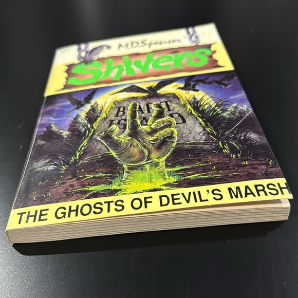 Shivers #24: The Ghosts of Devil’s Marsh by M.D. Spenser - Vintage Novel - Picture 7 of 9
